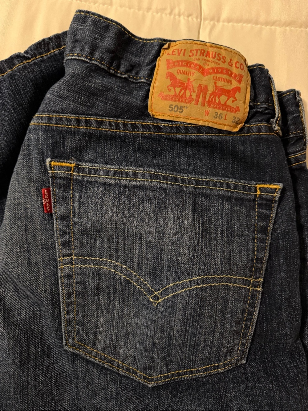 Levi's Men's Straight Jeans in Dark Denim Blue